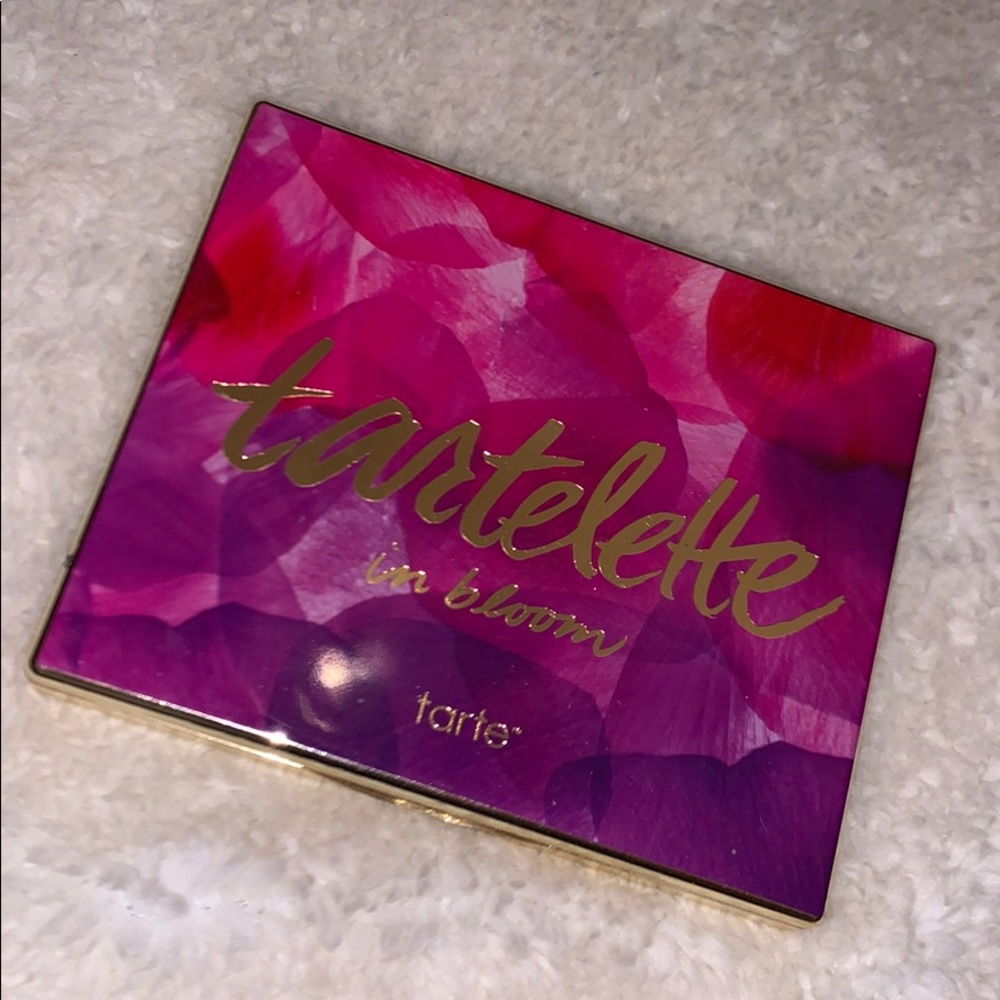 Tartelette in bloom eyeshadow palette